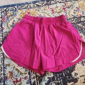 Alphalete Stride Short - Magenta - M